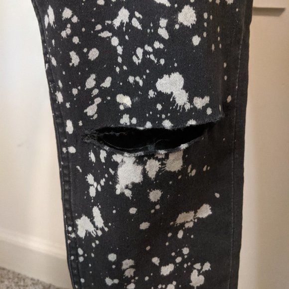 H&M Divided Black and White Splatter Print Jeans - Picture 3 of 6